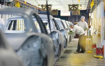 Automotive_Factory_Production