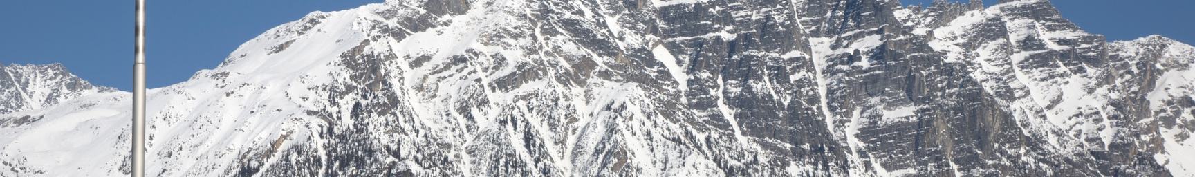 Canada_Flag_View_Mountain