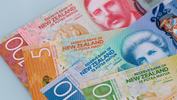 NZD_NewZealand_Bank_Notes_Cash